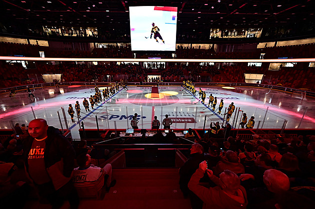 Lesklé mantinely? Nevadí. Jak Huf pokřtil Horáckou arénu nulou a Říčka dvěma góly