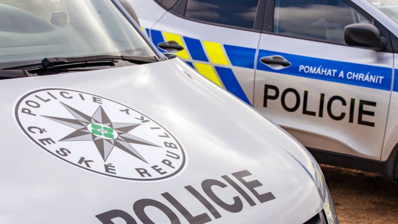 Smrt v plzeňské věznici: Policie řeší násilný konflikt mezi odsouzenými. Podrobnosti tají