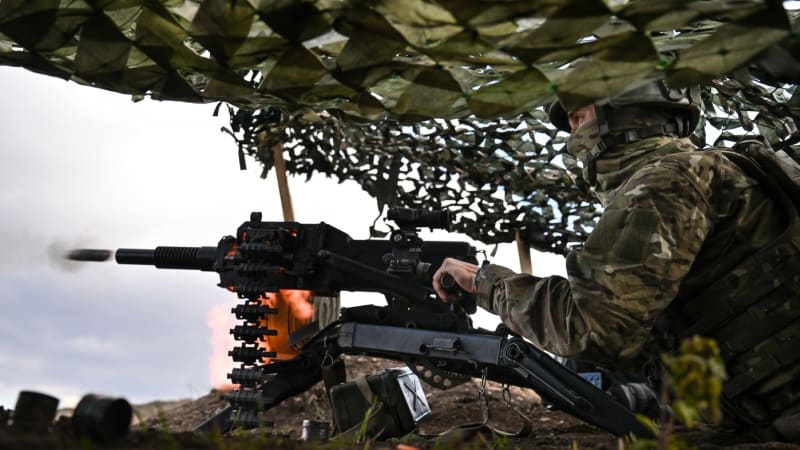 Chaos v Pokrovsku: Rusové tlačí na ukrajinské vojáky a mísí se mezi ně