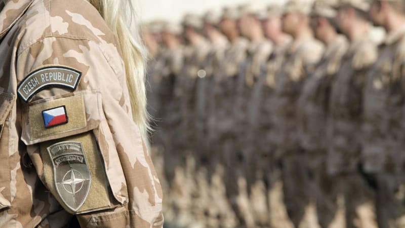 Seznam Čechů pro případ mobilizace? Pavel je pro. Armáda navrhne administrativní odvody