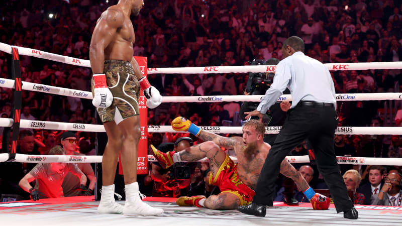 Boxerský výkon youtubera Paula proti Joshuovi? Údery o ničem, ať už se do toho necpe, říká Kraj