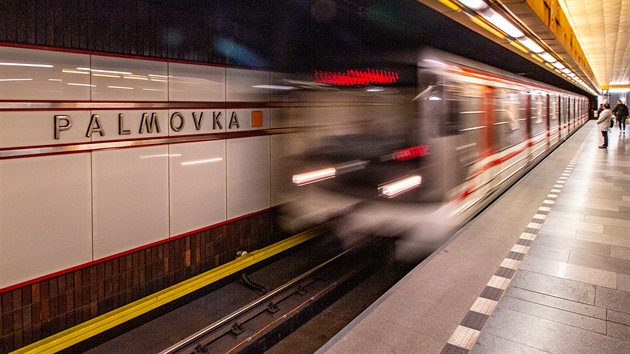 Ochrnula, s elektrokoloběžkou ale do metra nemůže. Upravíme to, slibuje PID