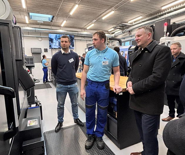 Škola v Ledči nad Sázavou získalo nové CNC centrum, má být lákadlem pro firmy