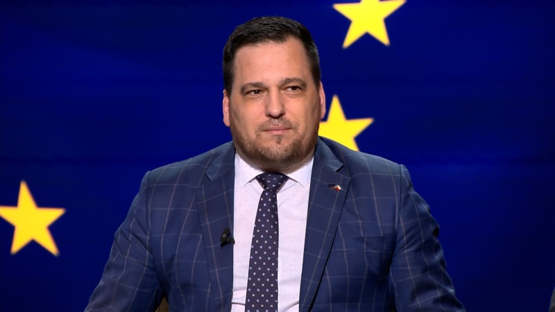 Zdechovský se omluvil advokátovi Němcovi. Schytal však ostrou kritiku za osvědčenou fintu