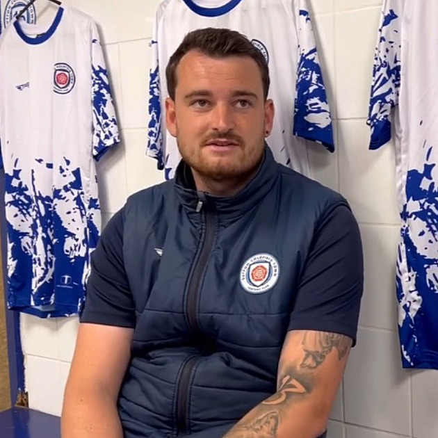 Trenér fotbalistek v Anglii dostal zákaz na 12 let. Hráčkám posílal nevhodné fotky