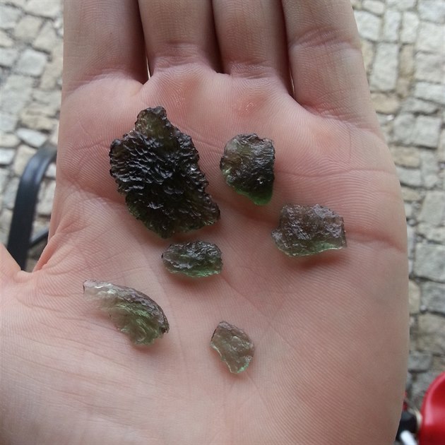 Kraj povolil rozšířit těžbu štěrkopísků s vltavíny u Ločenic, místní jsou dál proti