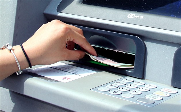 S milionem čekala na kurýra, katastrofu podvedená žena odvrátila v poslední chvíli