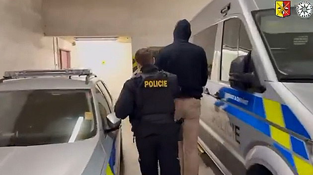 Muže s falešnými lístky na MS v krasobruslení stíhá policie kvůli podvodu