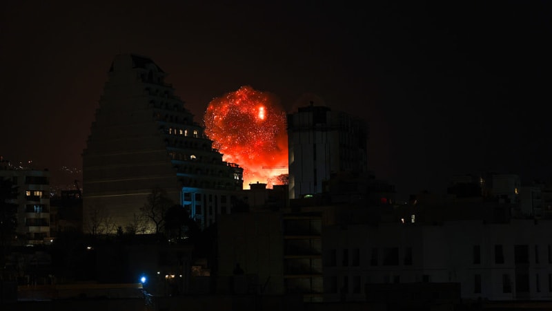 Co se v noci stane v Íránu? Katar už hlásí výbuchy, znějí sirény, lidé nemají chodit ven