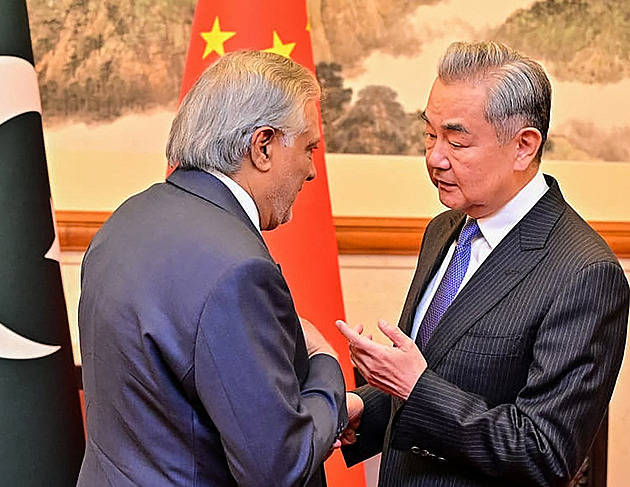 Příměří na poslední chvíli. Írán donutil k jednání nátlak Číny, uznal to i Trump