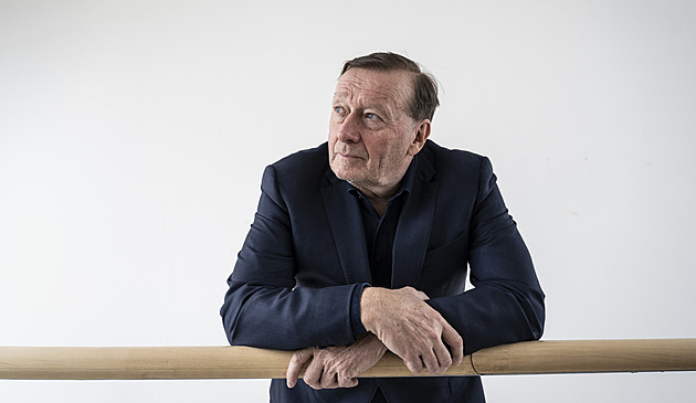 Česká železnice není efektivní a zhoršuje se to, říká šéf AŽD Praha