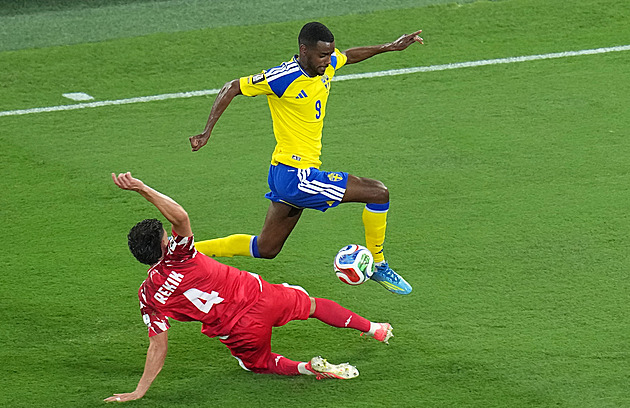ONLINE: Švédsko - Tunisko 2:0, favorit odskakuje, po Ayarim se trefuje i Isak