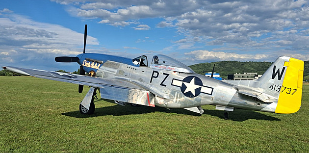 Nesundat oči z oblohy. Mladoboleslavská Historical Airshow nakopla laťku