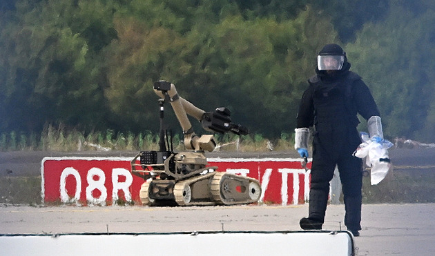 Nová míra nebezpečí. Němci kvůli dronu s bombou v Lipsku prověřují cizí stopu