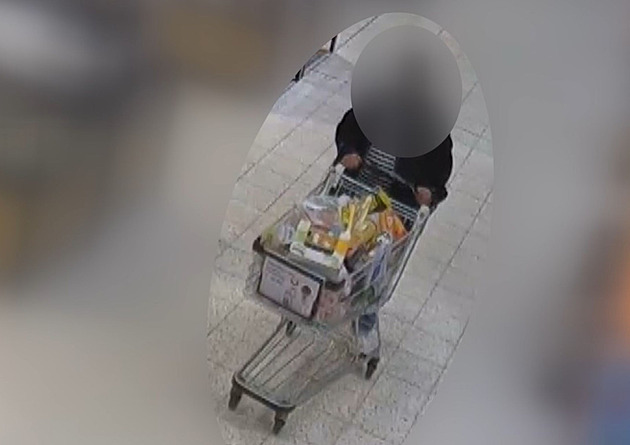 U lékaře skřeky, pak velké nákupy. Předstíraná retardace bratrům vynesla miliony