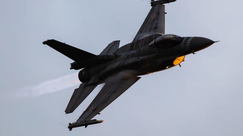 Drama nad Lotyšskem: Země vyhlásila poplach, do vzduchu kvůli dronům mířily stíhačky NATO