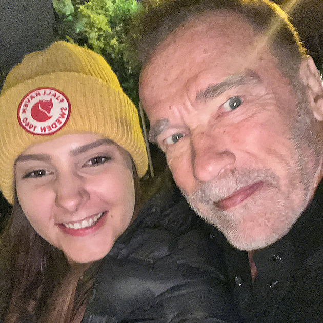 Schwarzenegger si dal guláš se štábem a byl v pohodě, vzpomíná asistentka režie