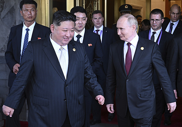 Drahý soudruhu. Kim blahopřál Putinovi, válku na Ukrajině označil za svatou