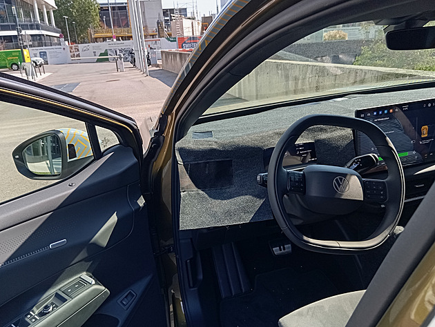 Nový Tiguan je elektrický. V pátek má premiéru, prošmejdili jsme ho v předstihu