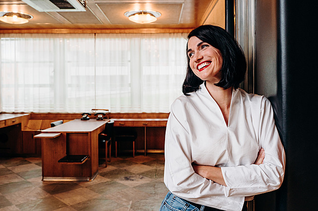 Z aukcí odcházely i s pláčem. Kurátorka fondu popisuje nákupy umění